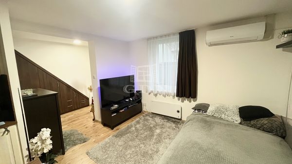 出卖 Budapest IV. kerület 公寓房（砖头）