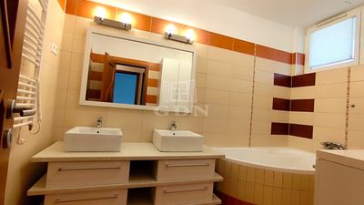 Budapest, X. kerület Lakás - 165.000.000 Ft