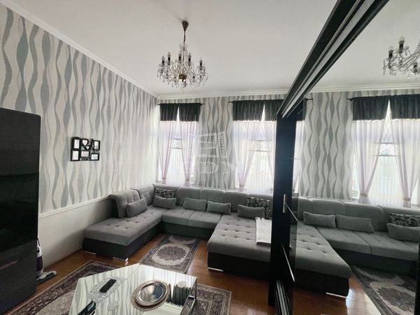 Eladó Budapest IX. kerület Lakás (téglaépítésű)