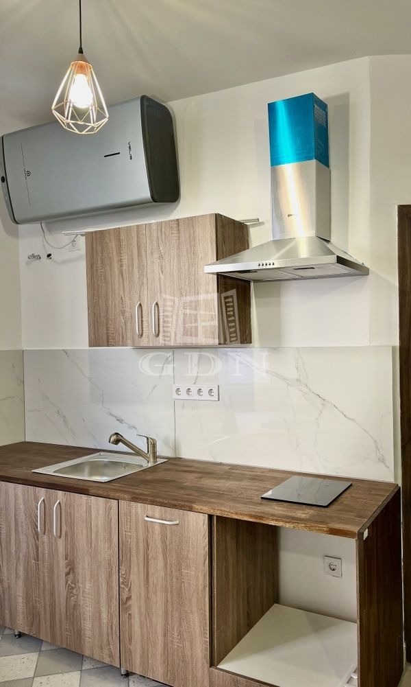 Eladó Budapest VIII. kerület Lakás