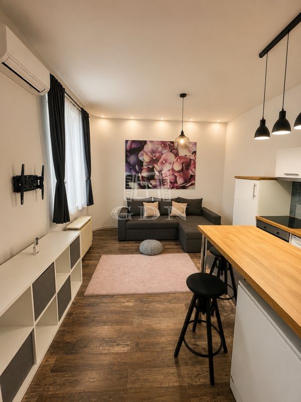 Eladó Budapest VII. kerület Lakás
