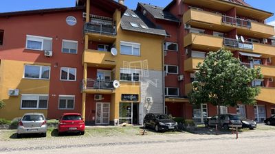 Szigetszentmiklós Gewerbe - Geschäftsräume - 150.000.000 HUF