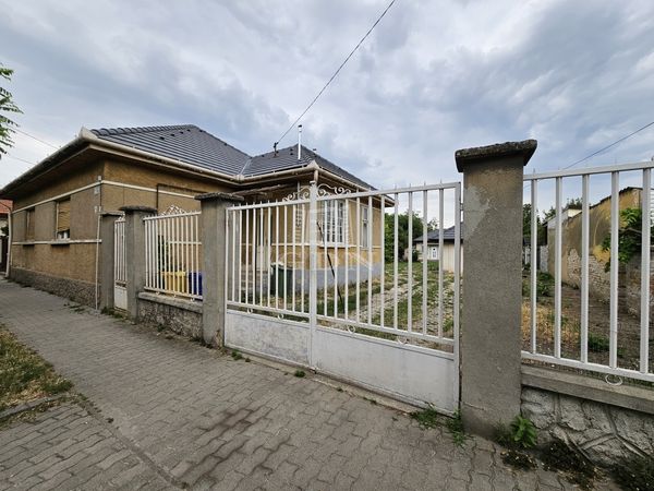 Kiadó Dunaharaszti Raktár