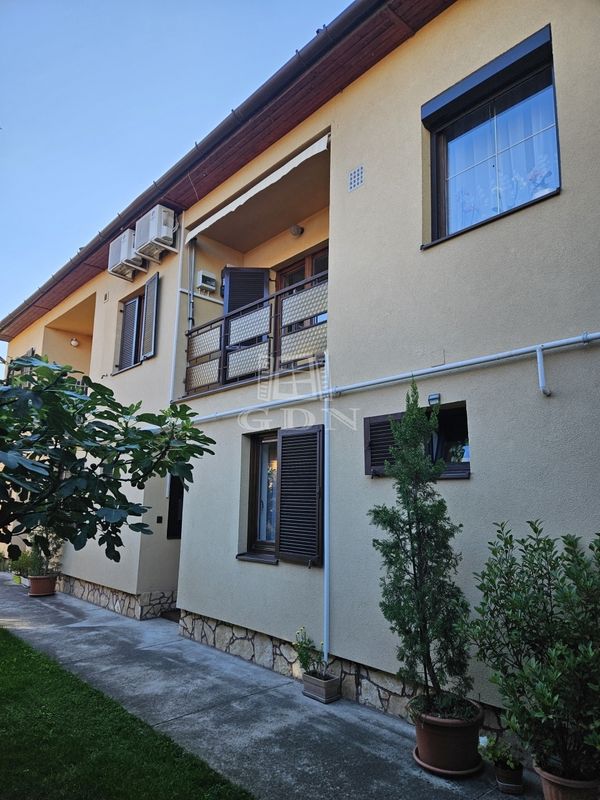 Eladó Szigetszentmiklós Sorház