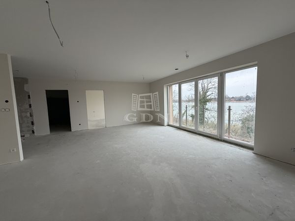 Eladó Kiskunlacháza Lakás (téglaépítésű)