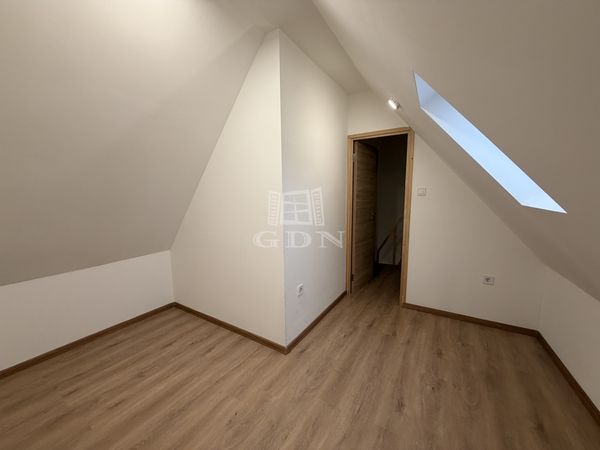 Eladó Dunaharaszti Házrész