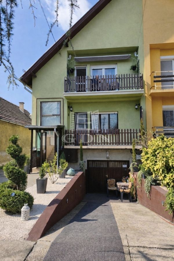 Eladó Dunaharaszti Ikerház