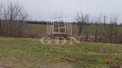 Nyékládháza Земля сельскохозяйственного назначения - 40.000.000 HUF