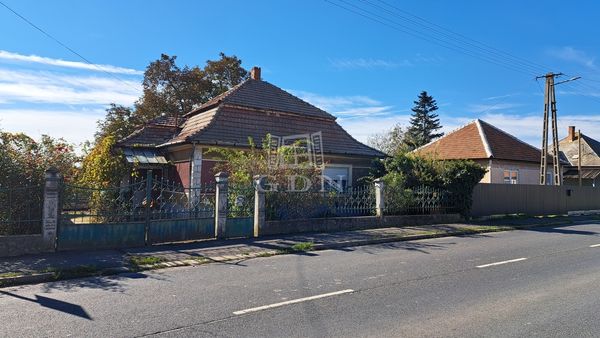 For sale Nagycsécs Family House