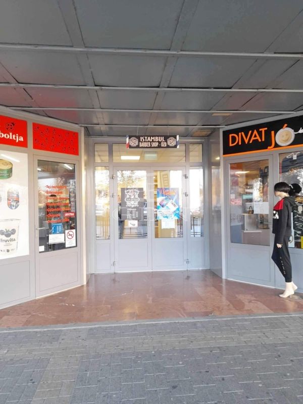 Сдается в аренду Ózd Коммерческая - Офисное помещение