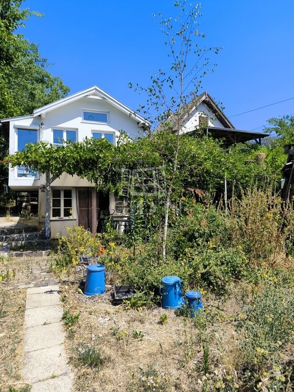 Eladó Fót Családi ház