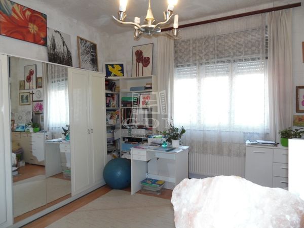 Eladó Fót Családi ház