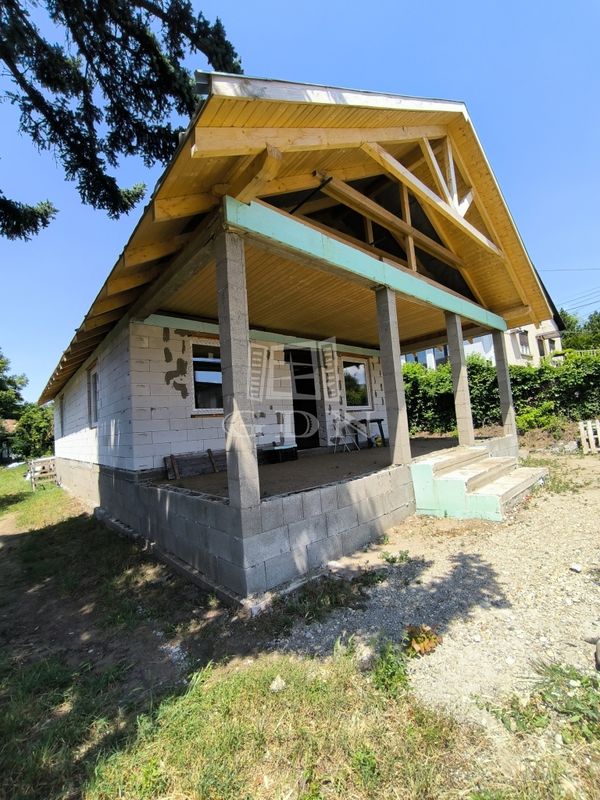 Eladó Csörög Családi ház