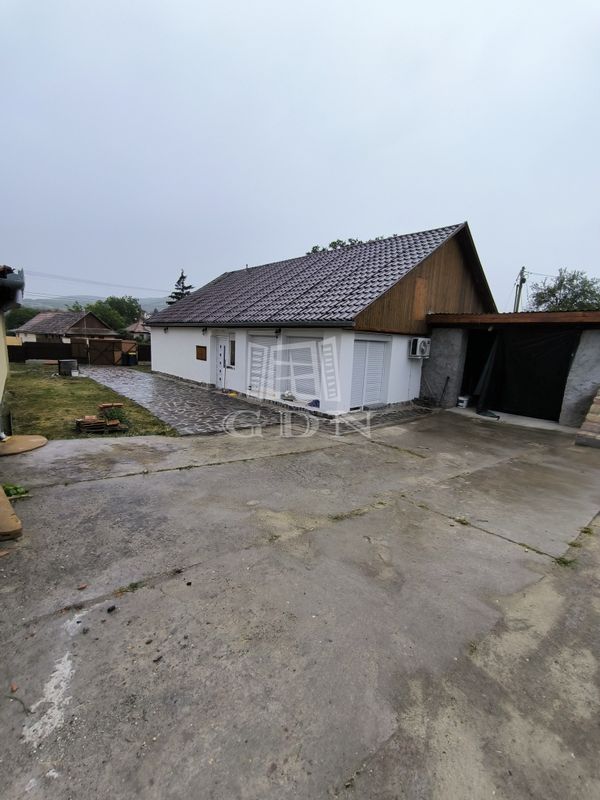 Eladó Buják Családi ház