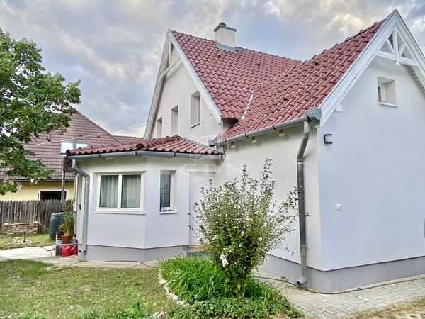 For sale Veresegyház Family House