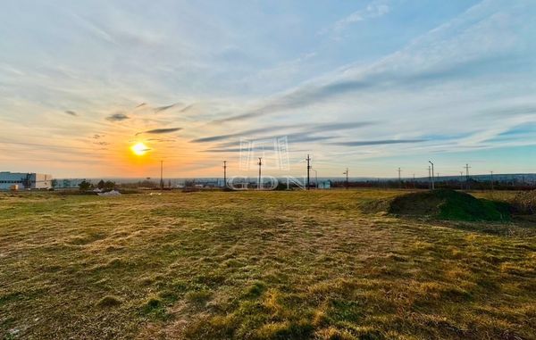 Vânzare Érd Zona industriala