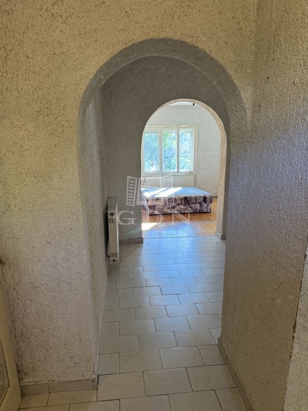 Eladó Budapest XVIII. kerület Ikerház