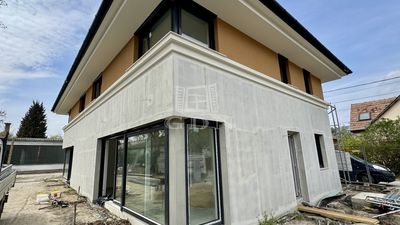 Budaörs 双面别墅 - 219.000.000 HUF