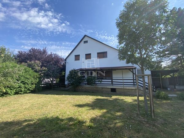 Vânzare Tárnok Casa Familiala