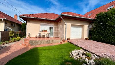 Százhalombatta 家庭别墅 - 155.000.000 HUF