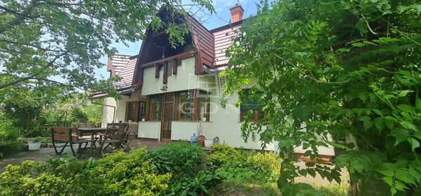 出卖 Sződliget 家庭别墅