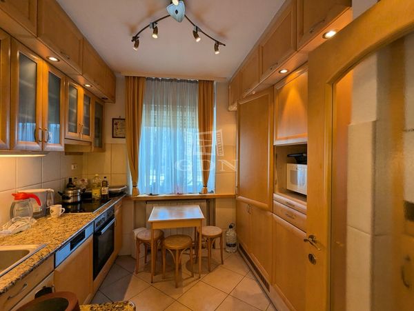 Eladó Budapest II. kerület Lakás (téglaépítésű)