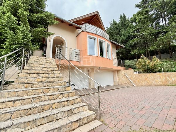 Продается Szentendre Частный дом