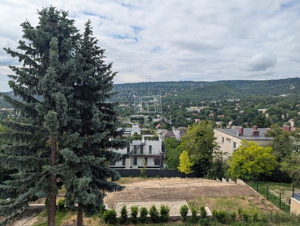 Eladó Budapest II. kerület Lakás (téglaépítésű)