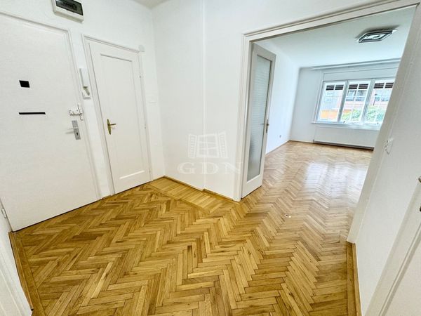 Eladó Budapest XIII. kerület Lakás (téglaépítésű)
