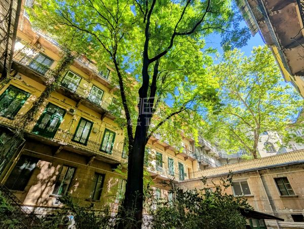 Eladó Budapest VIII. kerület Lakás