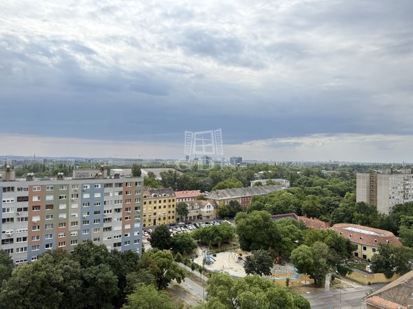 出卖 Budapest III. kerület 公寓房（非砖头）