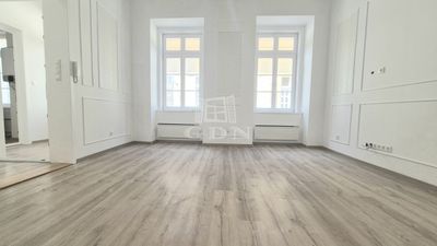 Budapest V. kerület Lakás (téglaépítésű) - 235.000.000 Ft