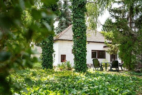 Eladó Budapest XVI. kerület Családi ház