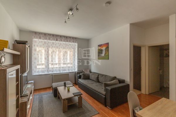 Продается Budapest VI. kerület Квартира (кирпичная)