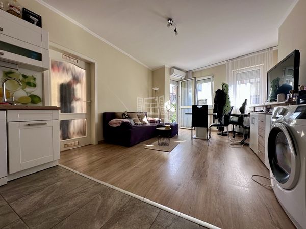 Eladó Budapest XIII. kerület Lakás (téglaépítésű)