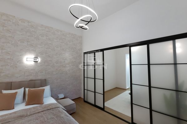 Eladó Budapest VII. kerület Lakás (téglaépítésű)