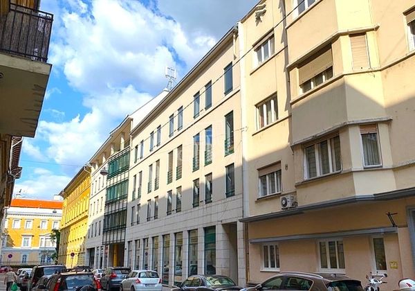 Продается Budapest VI. kerület Квартира (кирпичная)