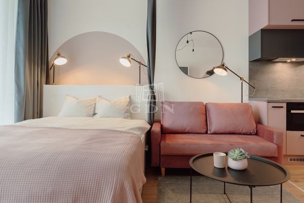 Eladó Budapest III. kerület Lakás (téglaépítésű)