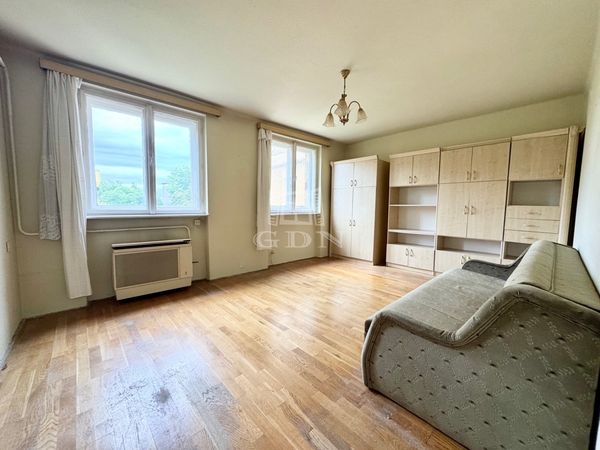 Eladó Budapest XIV. kerület Lakás (téglaépítésű)