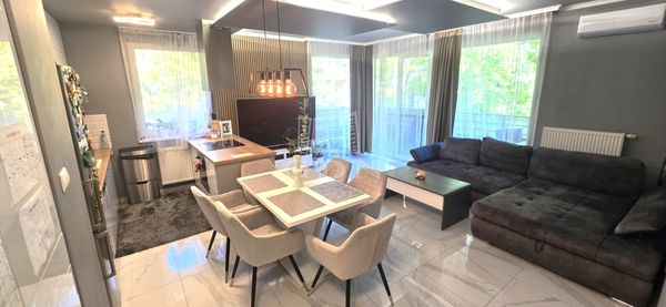 Eladó Budapest III. kerület Lakás (téglaépítésű)