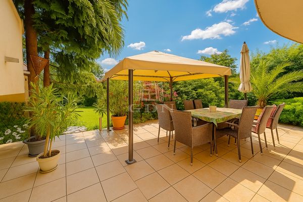 Eladó Szentendre Családi ház