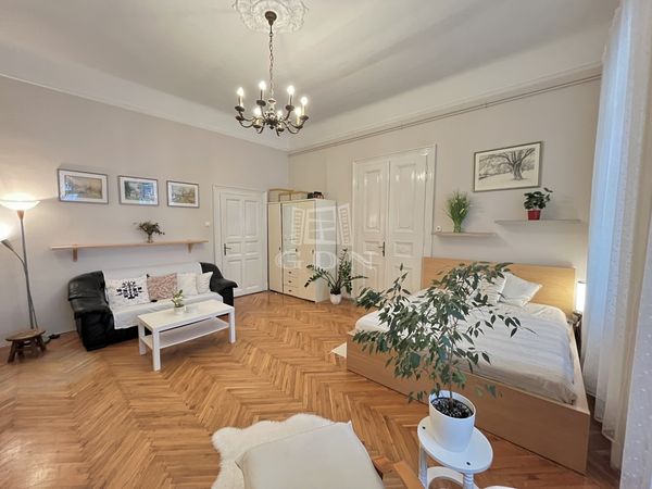 Eladó Budapest X. kerület Lakás (téglaépítésű)