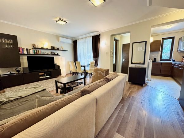 Eladó Budapest III. kerület Lakás (téglaépítésű)