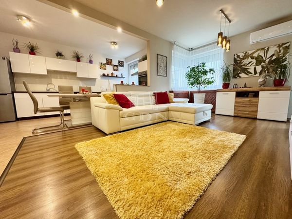 Eladó Budapest IV. kerület Lakás (téglaépítésű)