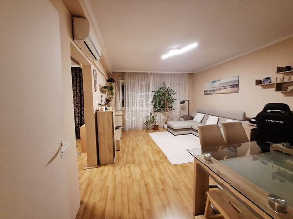 Eladó Budapest X. kerület Lakás