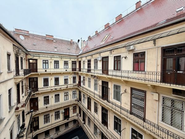 Eladó Budapest VII. kerület Lakás