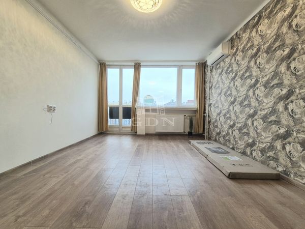 Eladó Budapest VIII. kerület Lakás