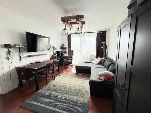 Eladó Budapest XV. kerület Lakás