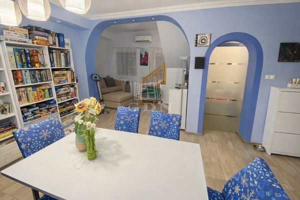 Eladó Budapest III. kerület Családi ház