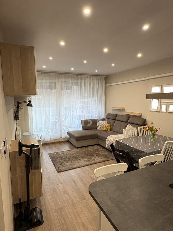 Eladó Budapest XIII. kerület Lakás